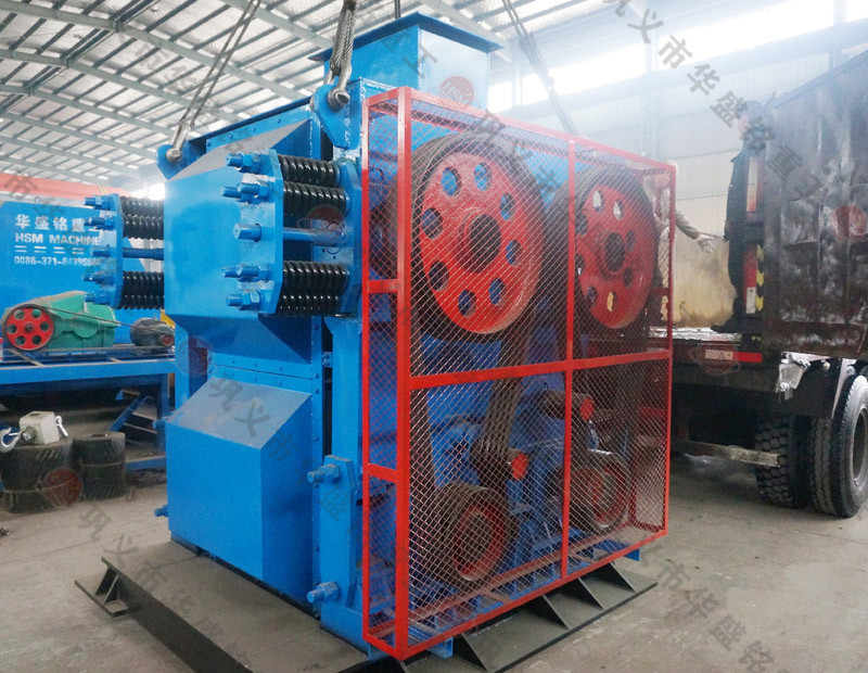 长石 四辊破碎机试机现场 马博网重工 