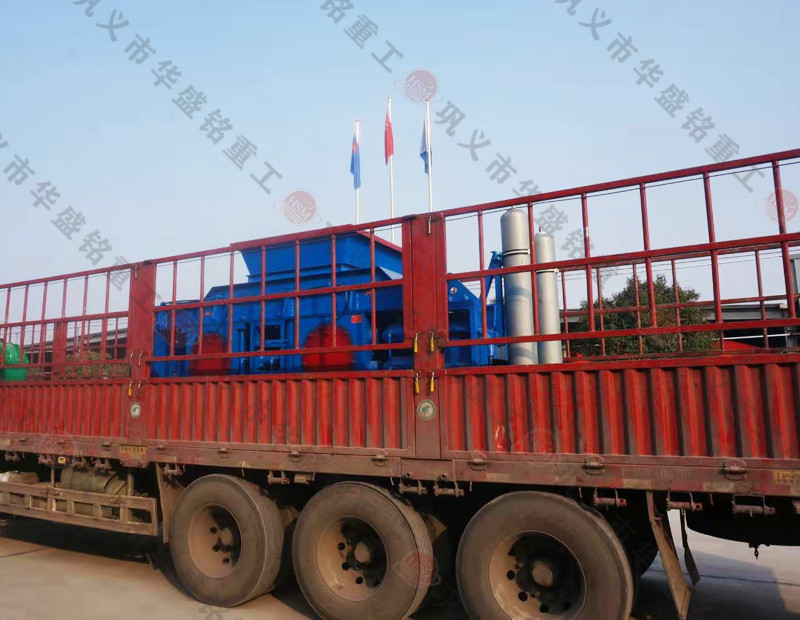 马博网液压对辊制砂机发往云南