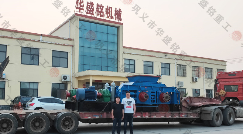 马博网2PGY1212对辊破碎机机成功发往洛阳